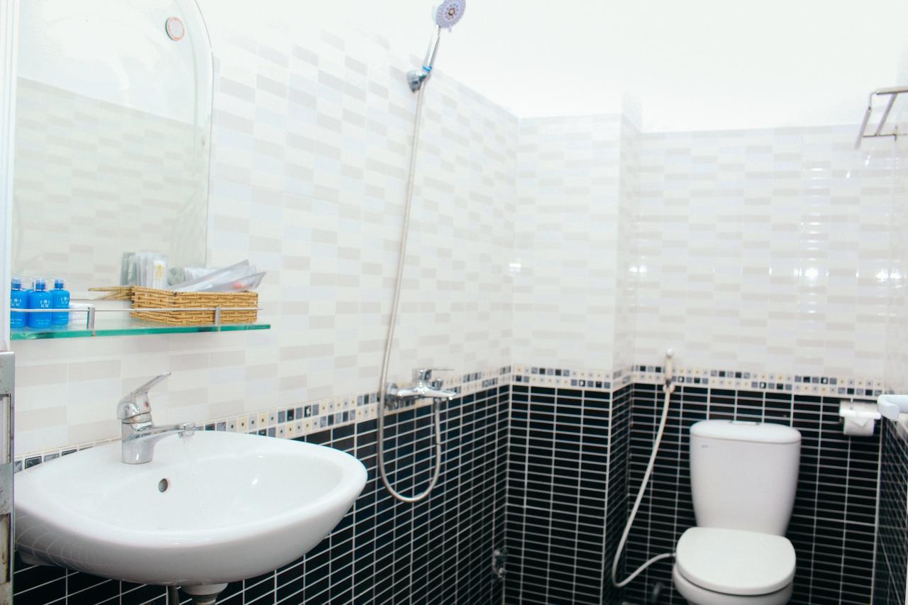 Bostand Hotel Son Tra Екстериор снимка